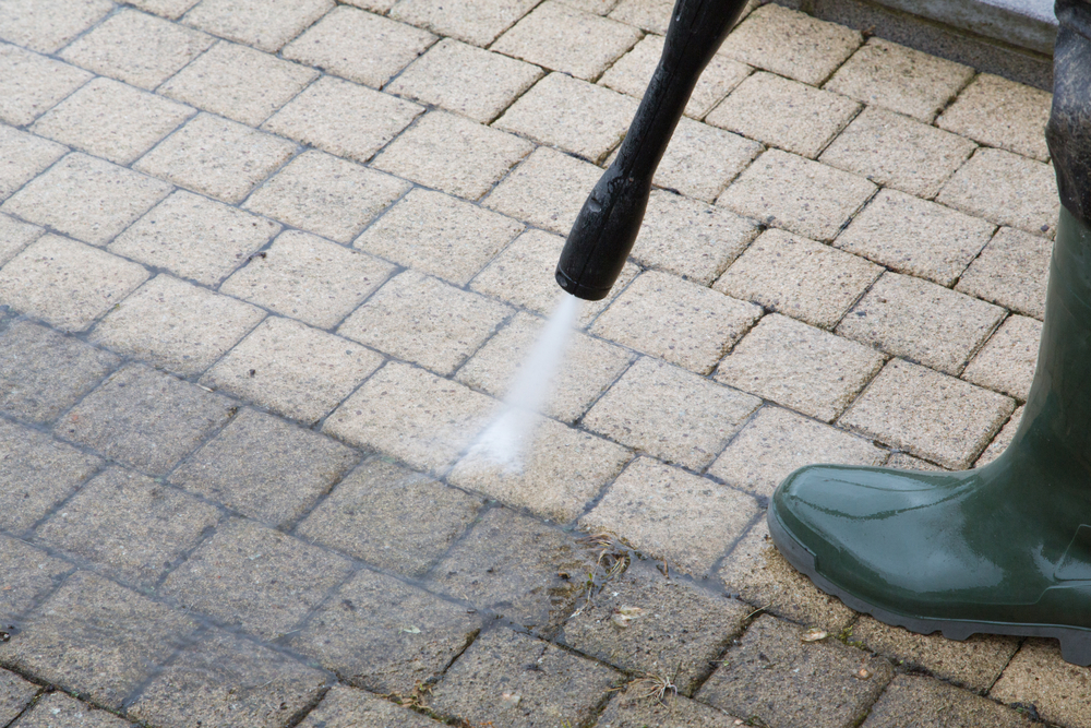 Pressure washing pavers