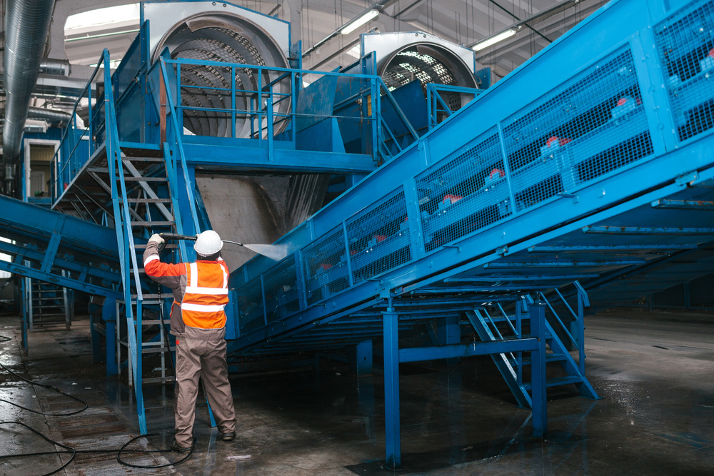Pressure cleaning equipment